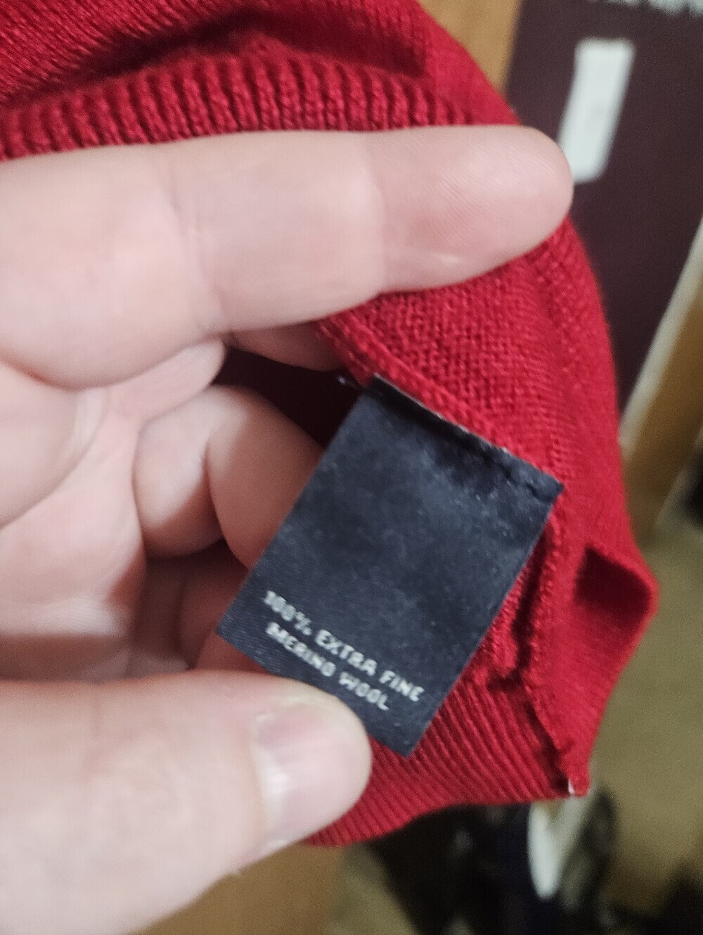 Hart Schaffner Marx Sweater Vest Mens Red 100% Fine Merino Wool V Neck Size Med! - Picture 3 of 6
